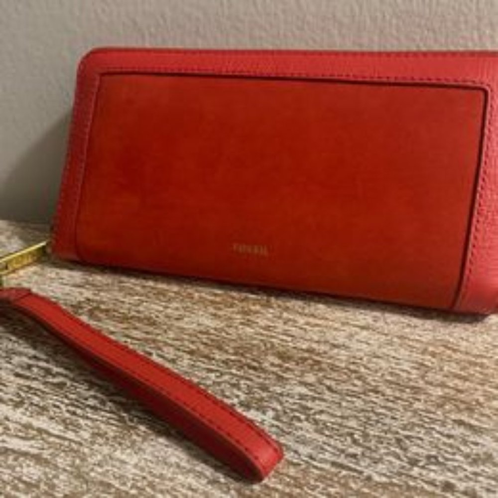 FOSSIL Logan RFID Zip Around Clutch Wallet